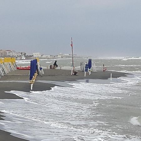 Ferienwohnung Ippocampo Lido di Ostia Exterior foto